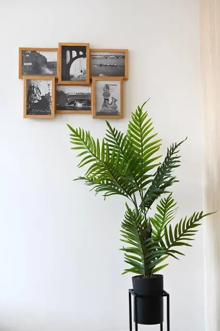 Powisle Solec City Centre! Private Parking Warsaw Apartment